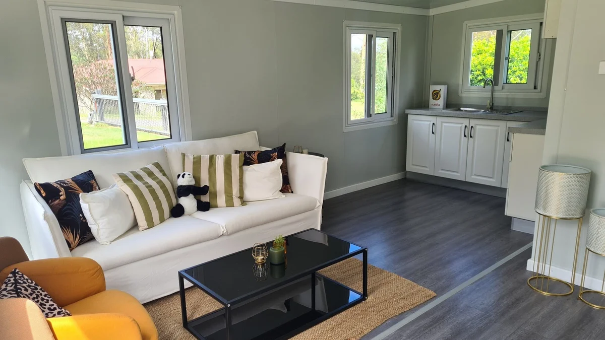 Grand Luxe - 40'+ Expandable Container Home | 3 Bedrooms | Full Bath, Kitchen, Living Room | High-Ceiling Modular Home (865 SF) - Image 3