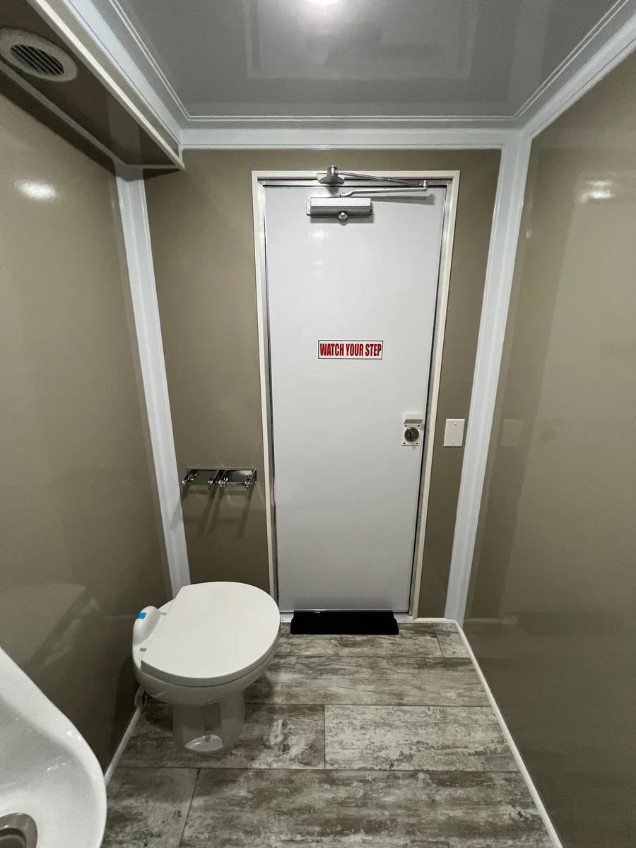 3-Stall Compact Restroom Trailer - Image 5