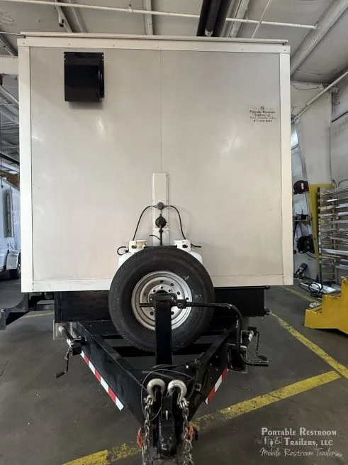 USED 8 Station Shower Trailer | Optimum Series - Image 3