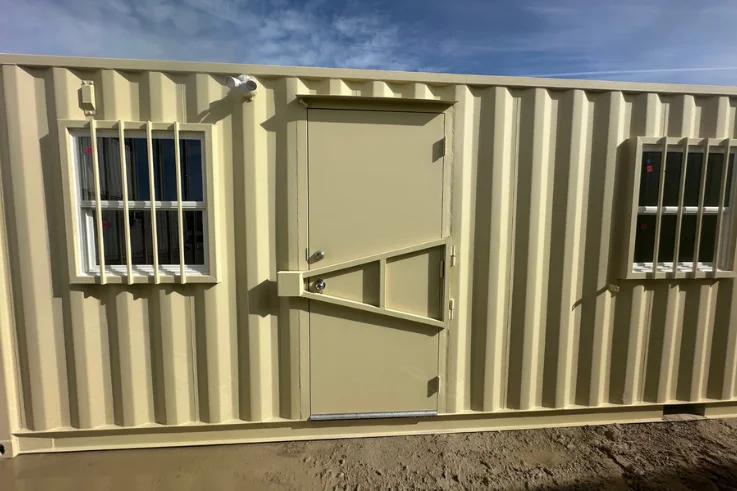 40ft Mobile Office Shipping Container with Storage (18/22) (40STMOS1822) - Image 2