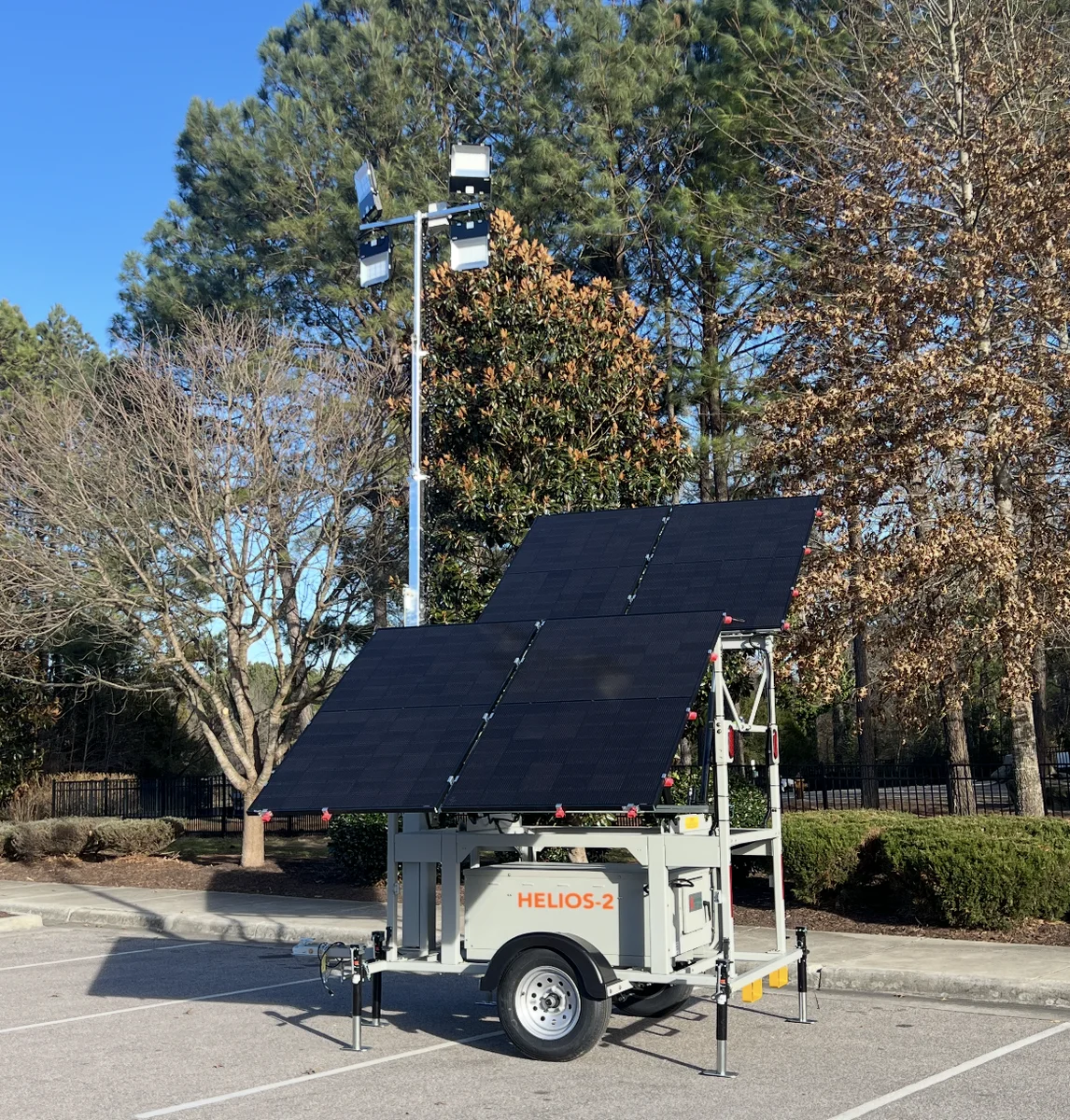 Progress HELIOS-2XP Solar Light Tower