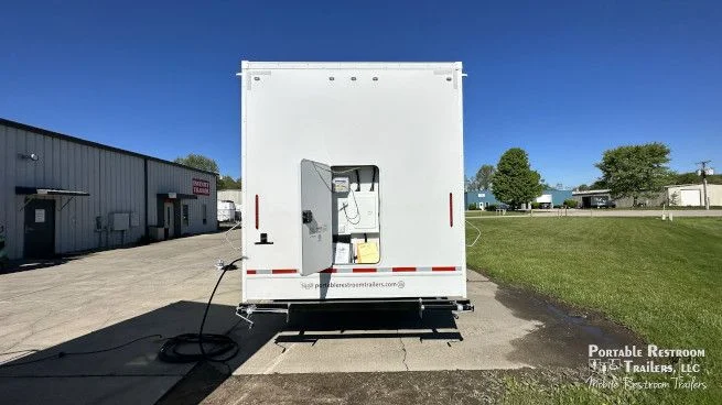 Legacy Portable Bunkhouse Trailer - Image 17