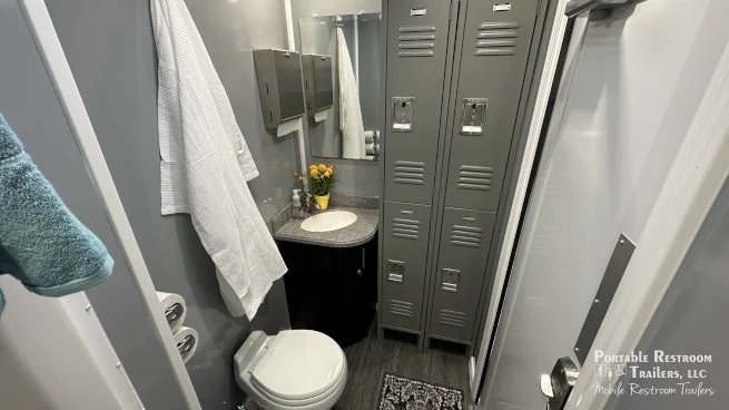 4 Station Shower Trailer Combo w/Lockers | Classic - 4 Season - Image 17