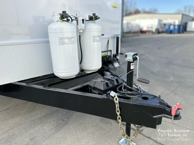 4 Station Shower Trailer Combo w/Lockers | Classic - 4 Season - Image 20