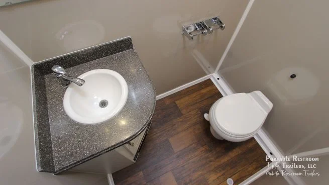 4 Station Bathroom Trailer | Calypso Series - Private Floor Plan - Image 4