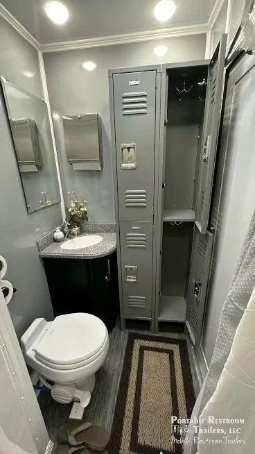 6 Station Shower Trailer Combo w/Lockers | Classic - 4 Season - Image 13