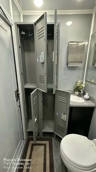 6 Station Shower Trailer Combo w/Lockers | Classic - 4 Season - Image 6
