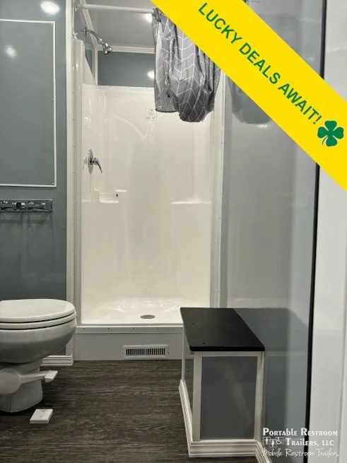 3 Station Shower Trailer Combo Classic Series - 4 Season Package