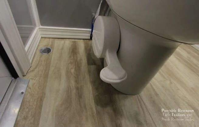 3 Station Restroom Trailer | Affordable Advantage Series - Image 6