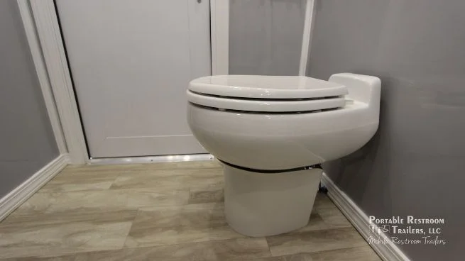 2 Station Restroom Trailer | Affordable Advantage Series - Image 7