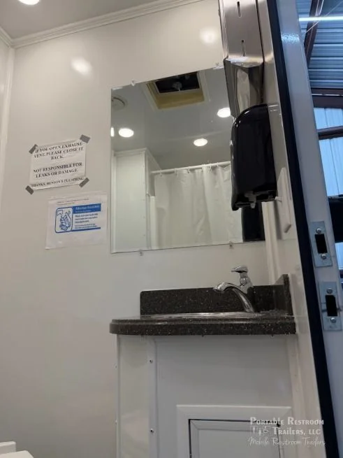 USED 6 Suite Combo Shower Trailer - 4 Season - Image 10