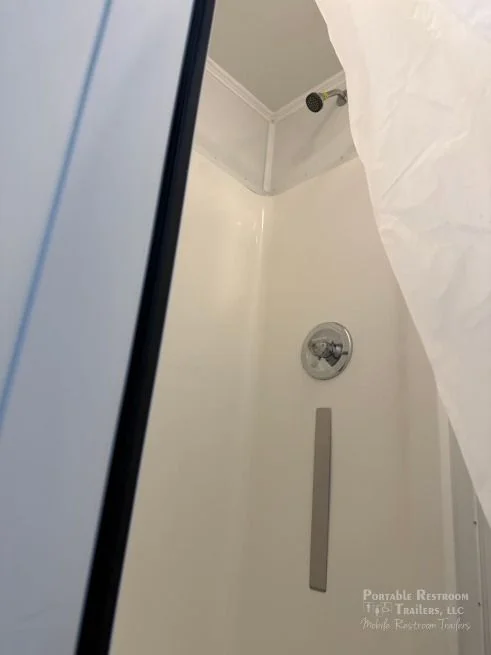 USED 6 Suite Combo Shower Trailer - 4 Season - Image 13