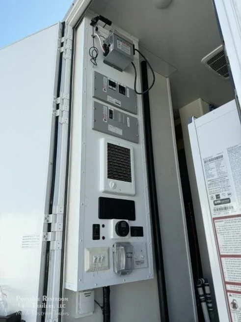 USED 6 Suite Combo Shower Trailer - 4 Season - Image 21