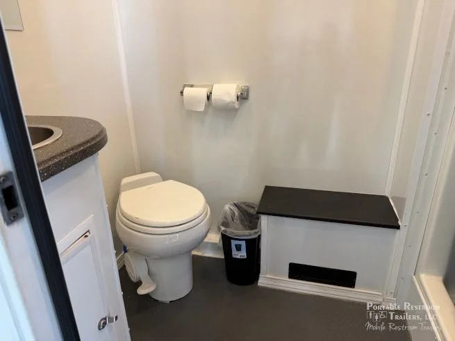USED 6 Suite Combo Shower Trailer - 4 Season - Image 4