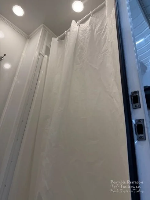 USED 6 Suite Combo Shower Trailer - 4 Season - Image 9